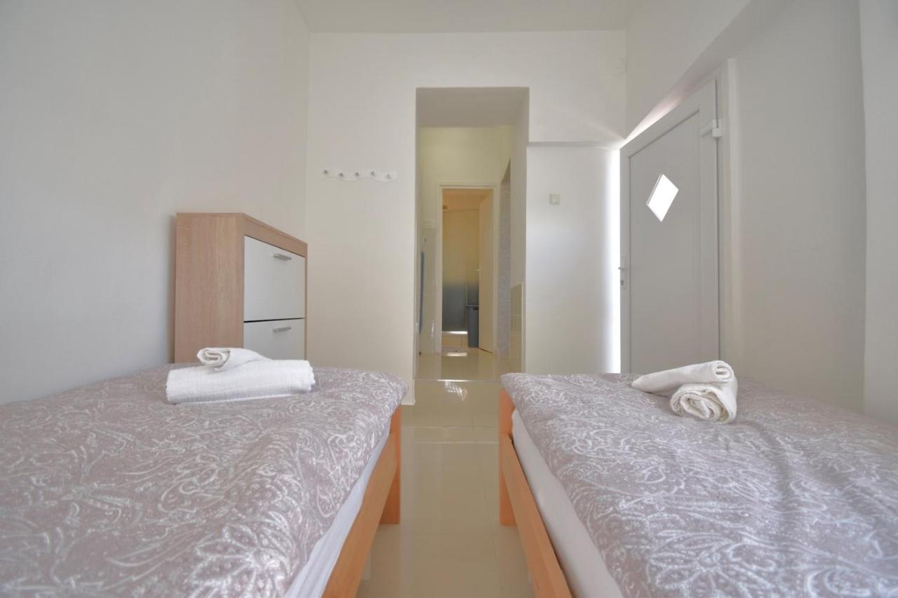 City Centre Apartment With Terrace 2 Pula Exterior foto
